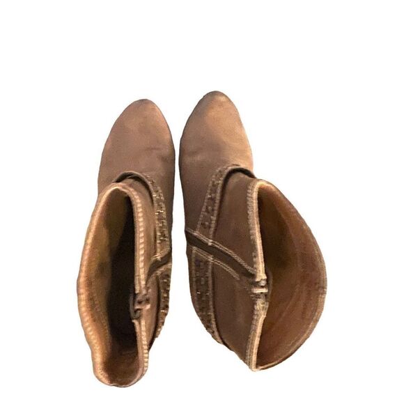 Sofft Chunk Heel Booties Studded and Western Details - Picture 10 of 12